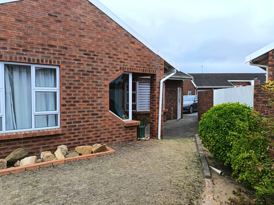 3 Bedroom Property for Sale in Summerstrand Eastern Cape